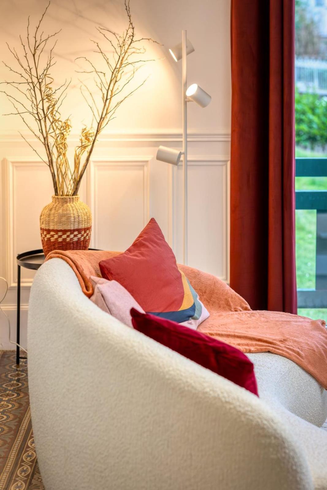 Rose Ecrin De Charme Avec Parking Terrasse Privee Et Jardin Partage Apartamento Grand-Couronne Exterior foto
