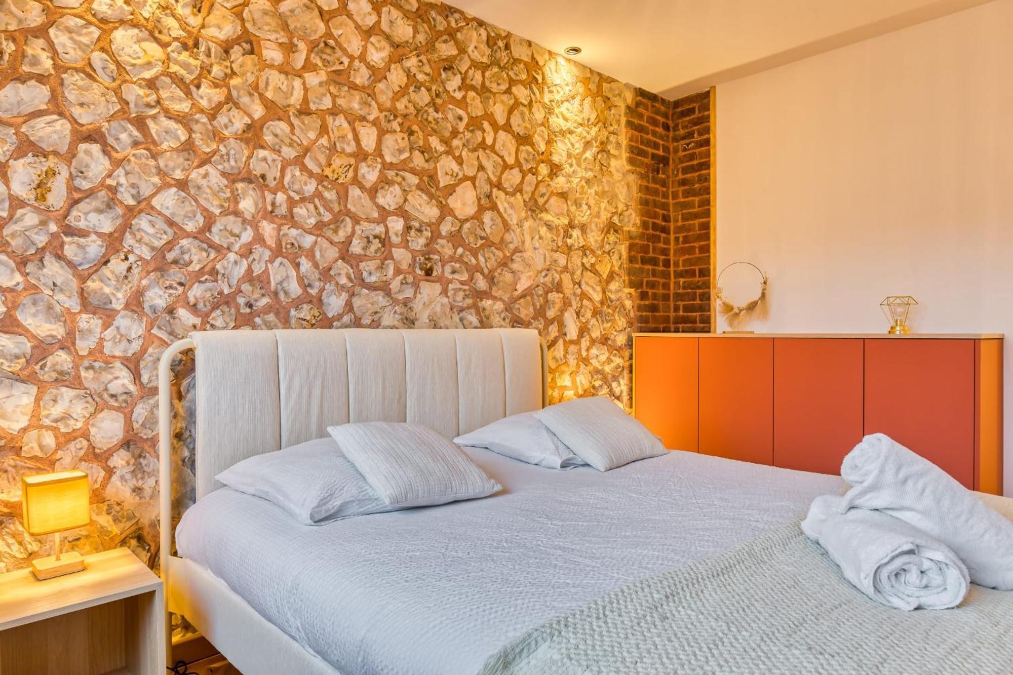 Rose Ecrin De Charme Avec Parking Terrasse Privee Et Jardin Partage Apartamento Grand-Couronne Exterior foto