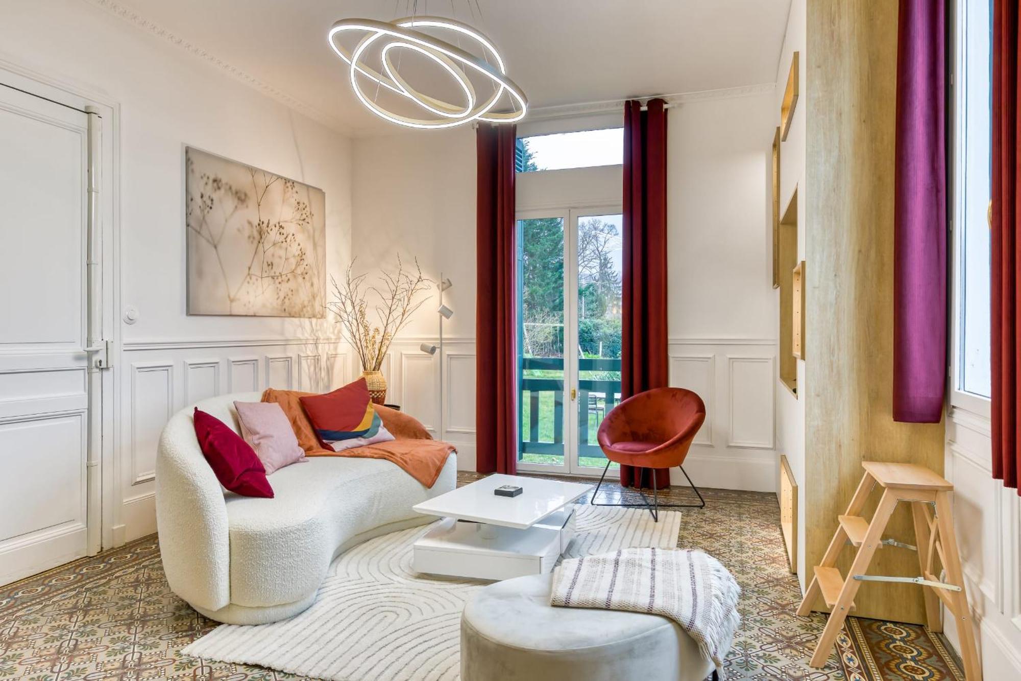 Rose Ecrin De Charme Avec Parking Terrasse Privee Et Jardin Partage Apartamento Grand-Couronne Exterior foto
